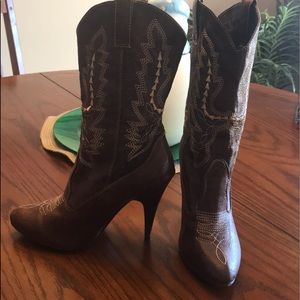 Heeled Cowgirl Boots